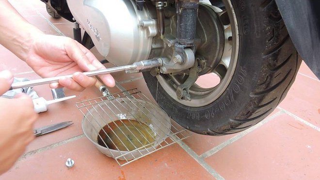 Nguyên nhân xe máy bị cháy nổ